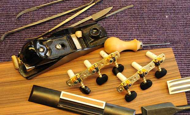 Konzertgitarrenbau Werkstatt